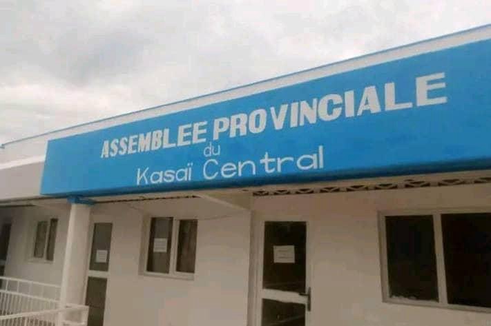 POLITIQUE | Kasaï-Central : Le bureau permanent de l’Assemblée provinciale limogé après une motion de défiance