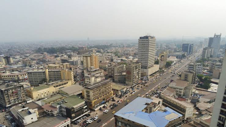 TRIBUNE | Kinshasa : Une respiration logistique pour une ville asphyxiée